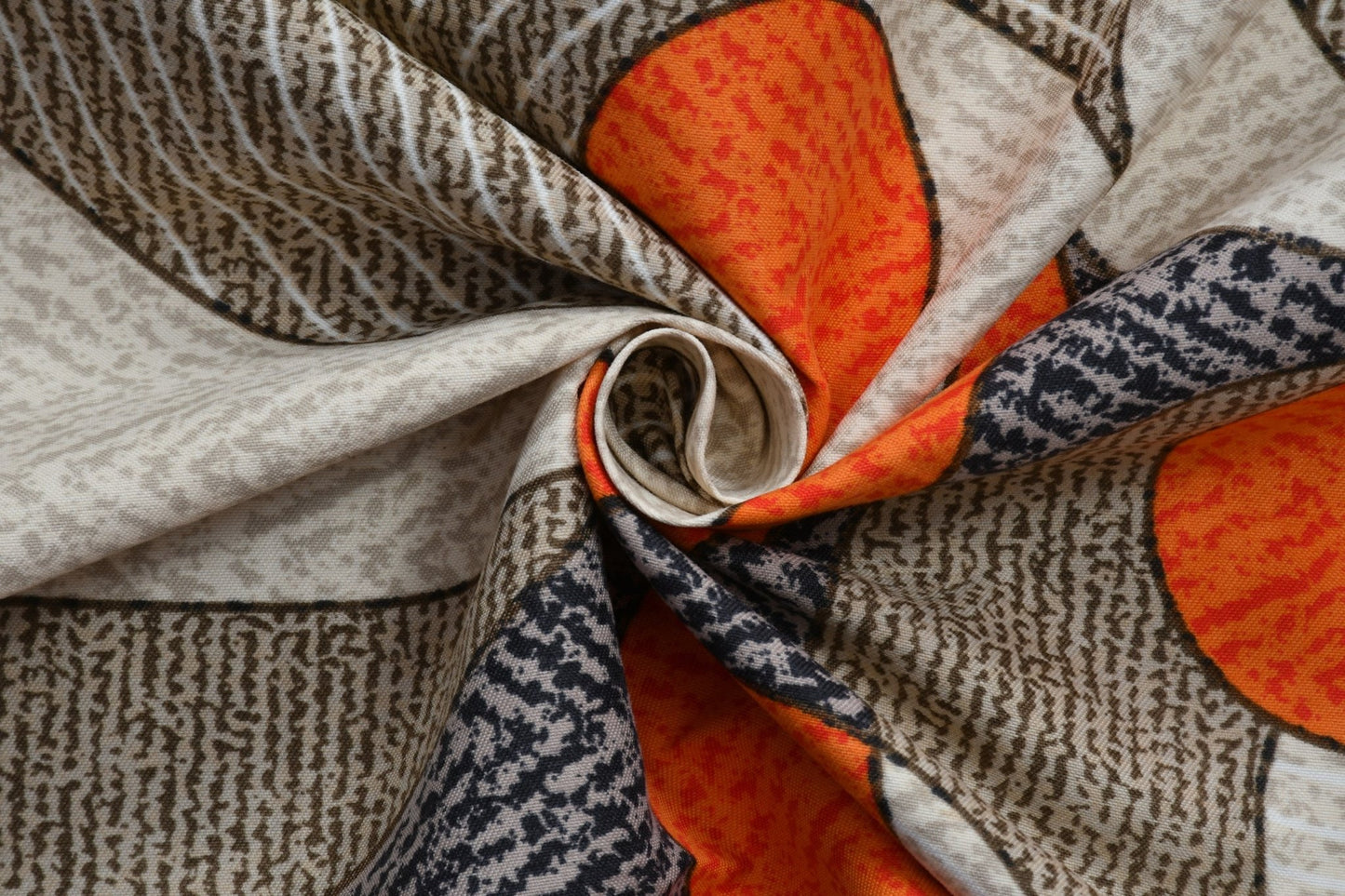 Polycotton Bedsheet for Daily Use – Easy Care, Durable Fabric - Homeluv